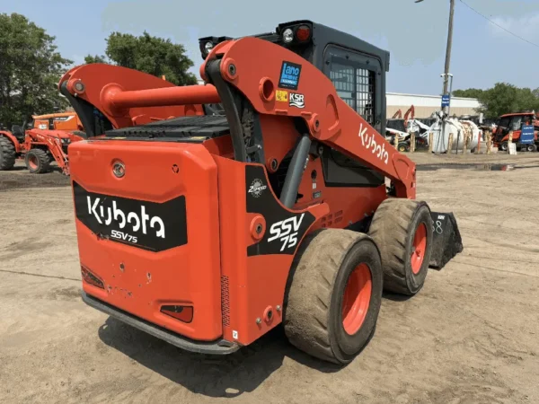 2024 Kubota SSV75PHFRC Skid Steer Loaders 200302 - Image 2