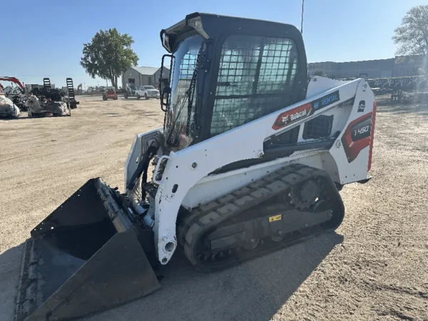 2023 Bobcat T450 Compact Track Loaders 219757 - Image 4