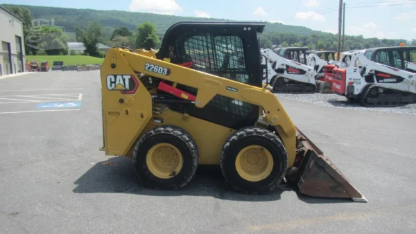 2023 CATERPILLAR 226D3 - Image 3