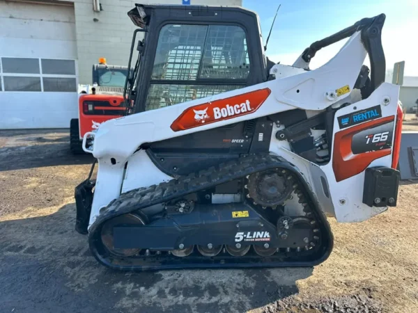 2023 Bobcat T66 Compact Track Loader 232560