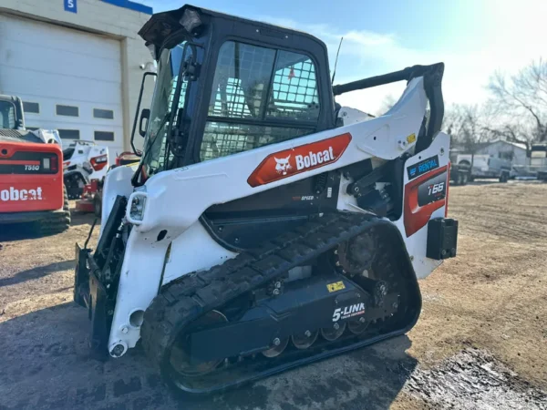 2023 Bobcat T66 Compact Track Loader 232560 - Image 2